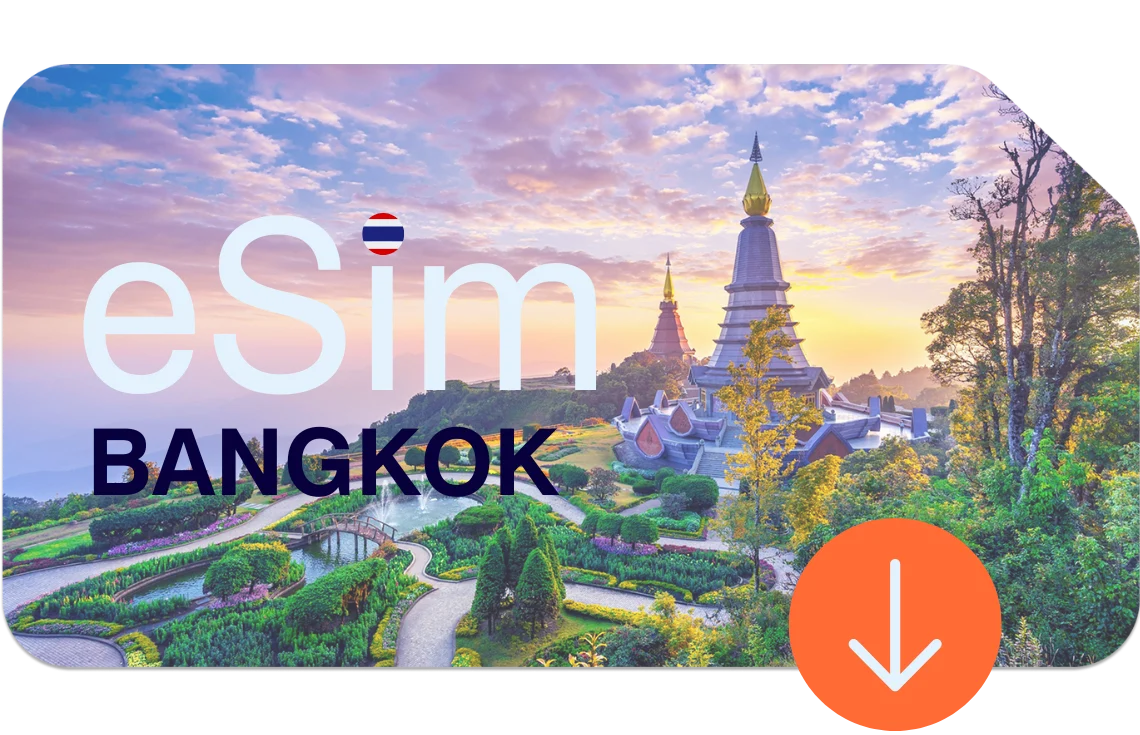 Tempel in Bangkok bei Sonnenuntergang – ideale Kulisse für sorgenfreies Reisen mit eSIM Thailand ohne SIM-Kartenwechsel.